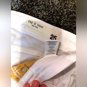 RAG AND BONE white ankle jeans sz 25